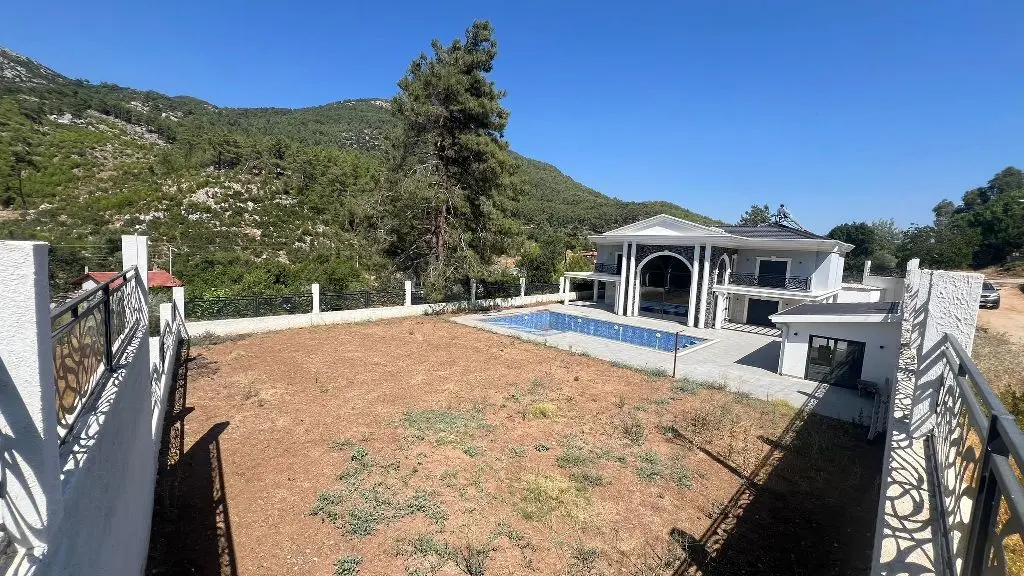 Uzumlu home